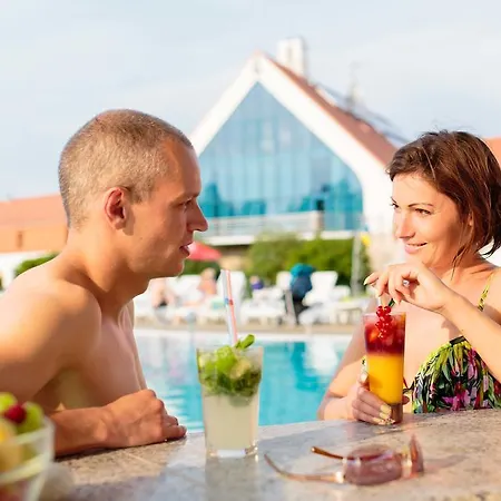 호텔 Kehida Termal Holiday Village 3*