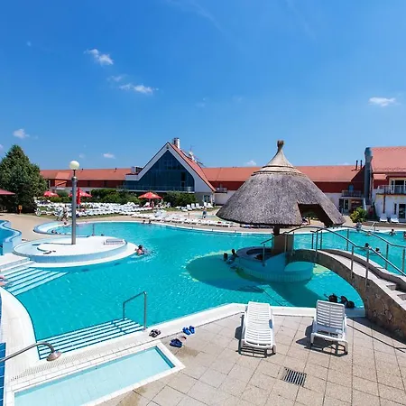 Kehida Termal Holiday Village 호텔