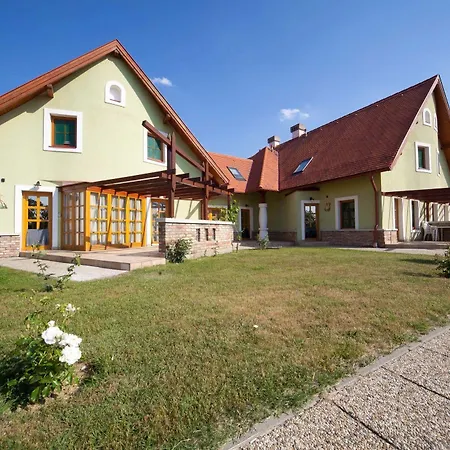 Kehida Termal Holiday Village Szálloda