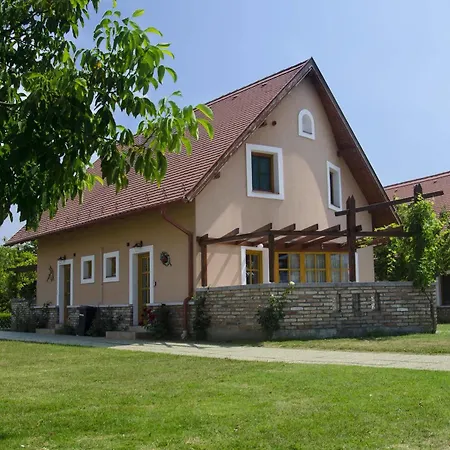 호텔 Kehida Termal Holiday Village